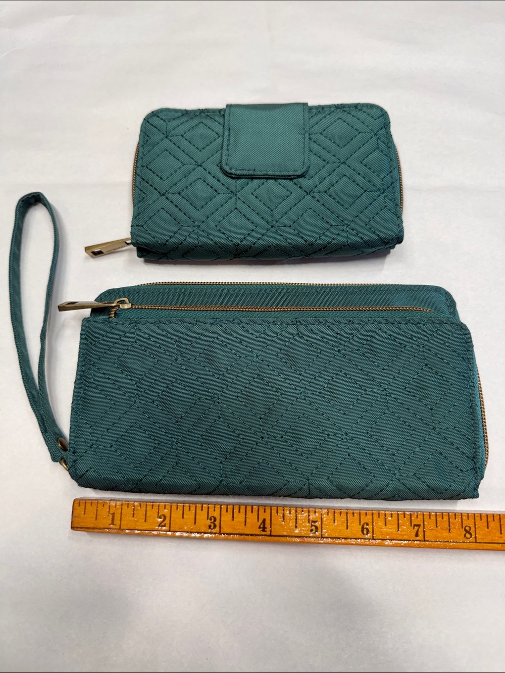 Travelon Quilted Teal Wristlet and Card Case Set